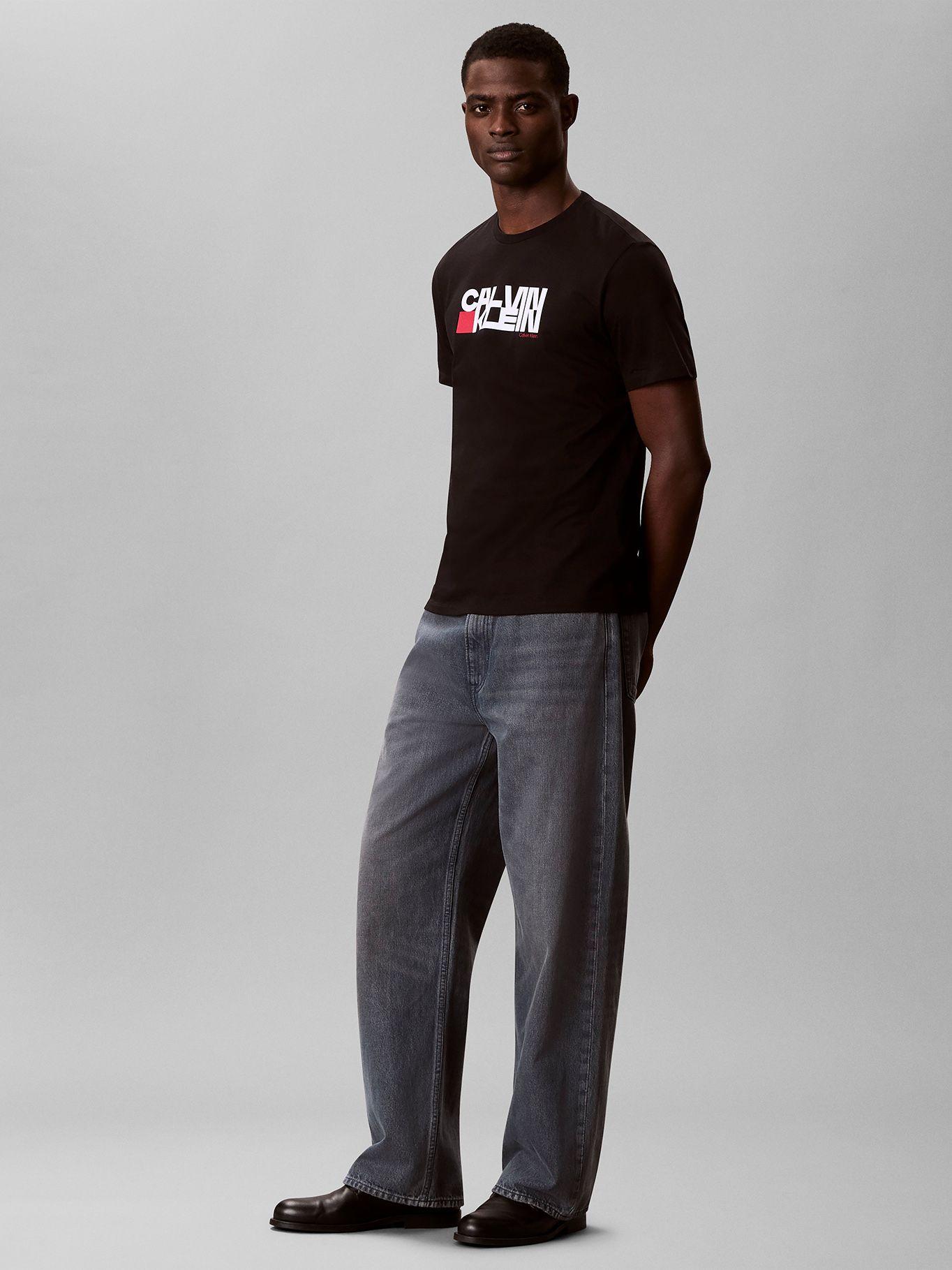 Polera con Estampado Gráfico Redbox Negro Calvin Klein-3