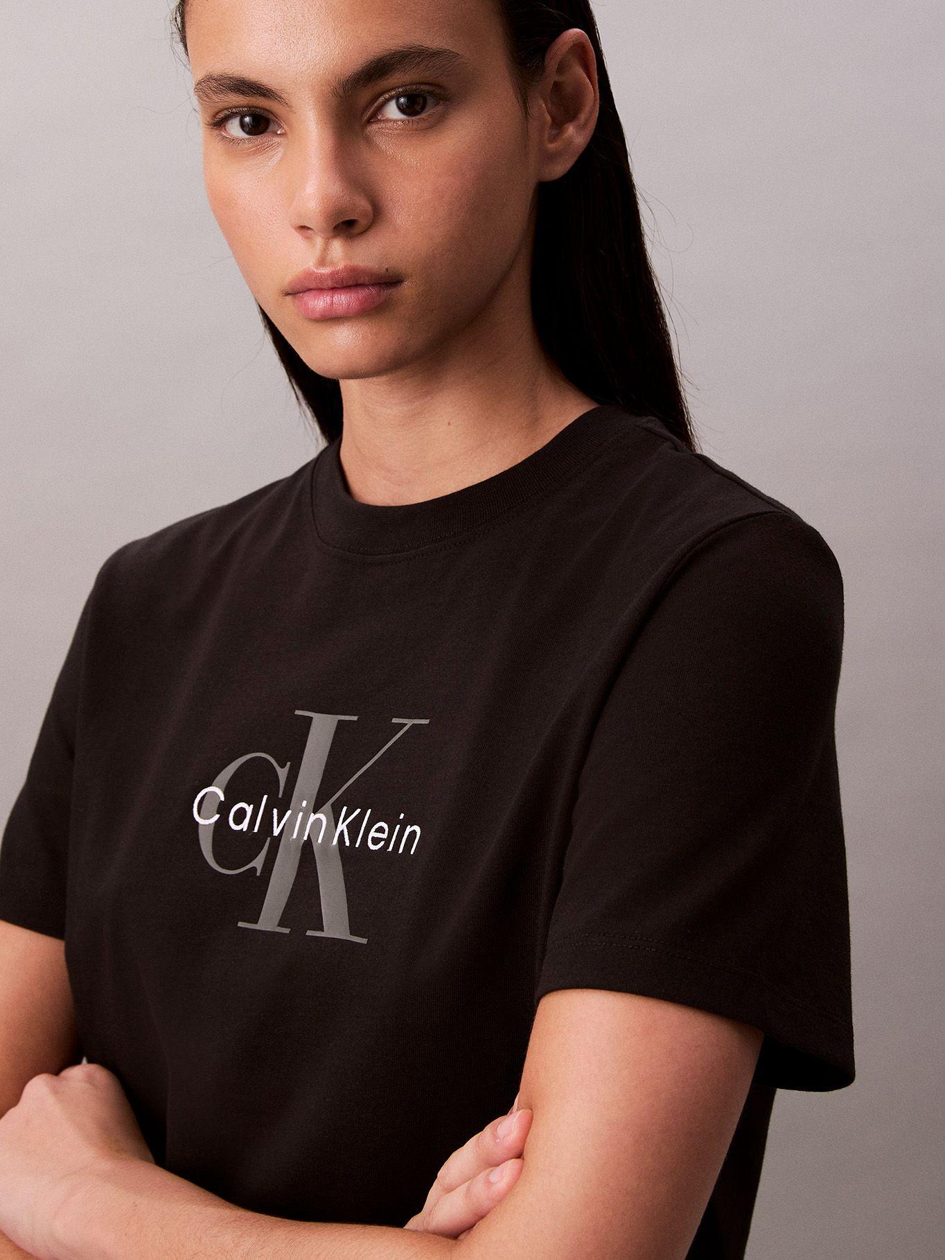 Polera Clásica- Monograma Estampado Negro Calvin Klein-4