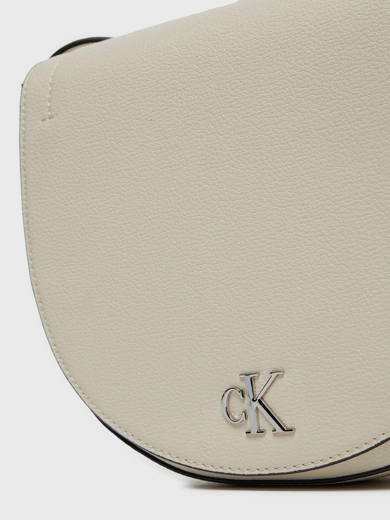 Bandolera Monogram Beige Calvin Klein-3