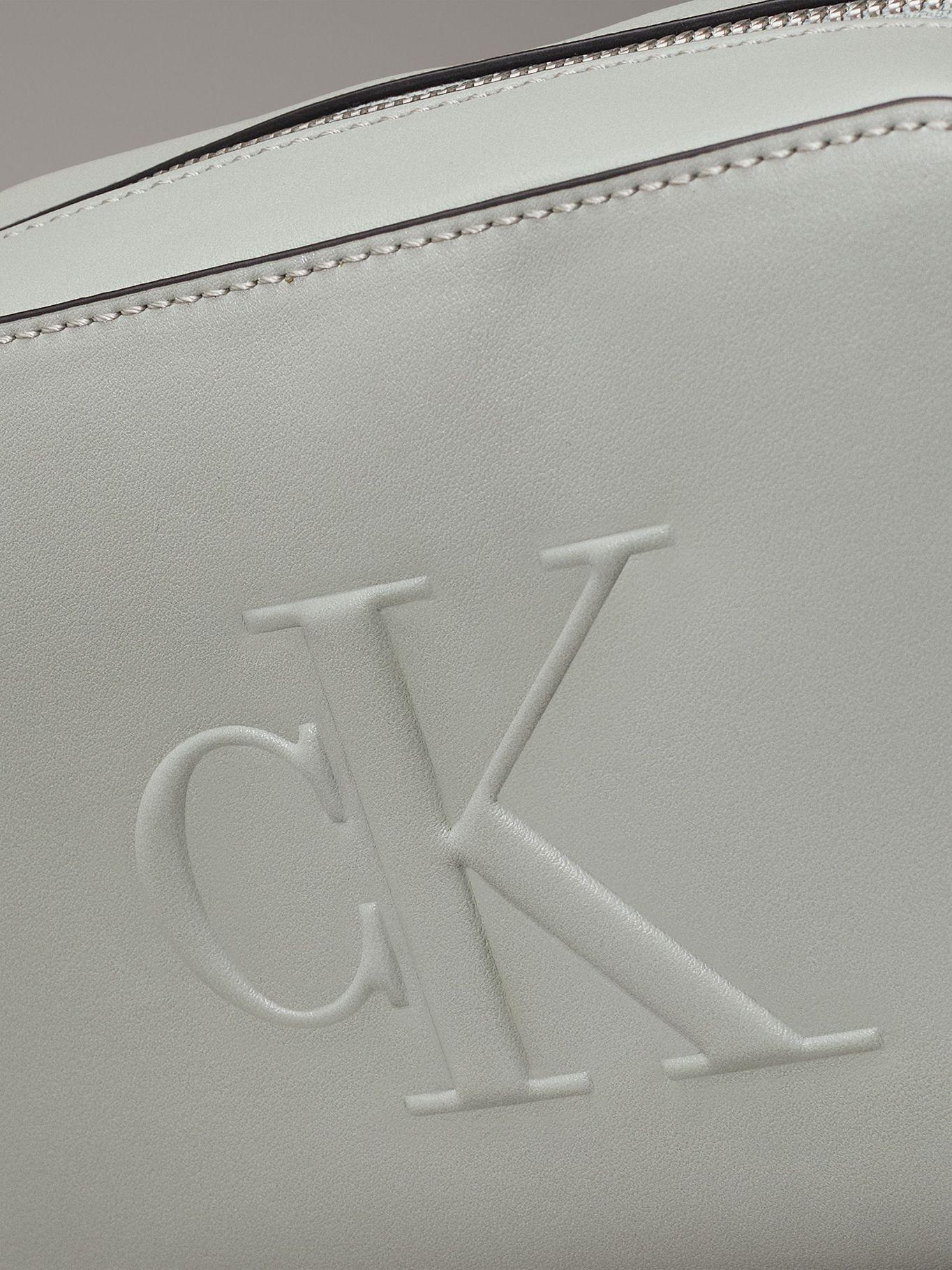 Bandolera Sculpted Deboss Verde Calvin Klein-3