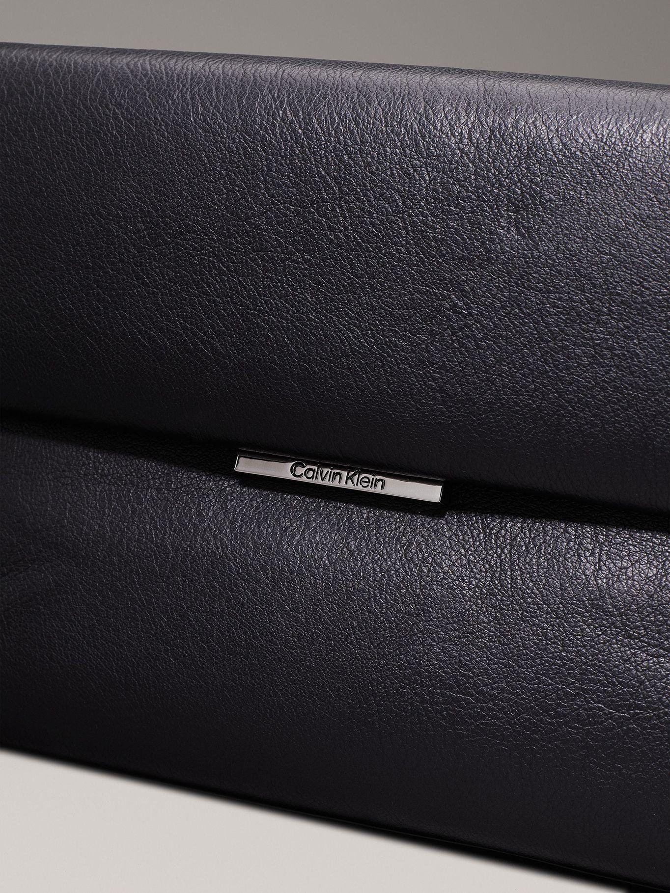 Cartera Linear Negro Calvin Klein-3