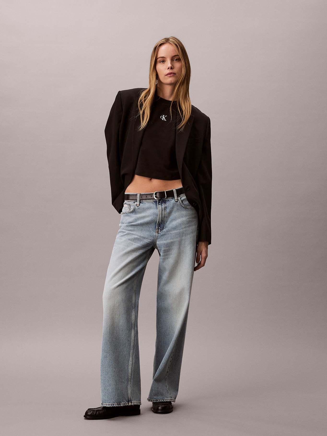 Polera Cropped con Logo Negro Calvin Klein-1