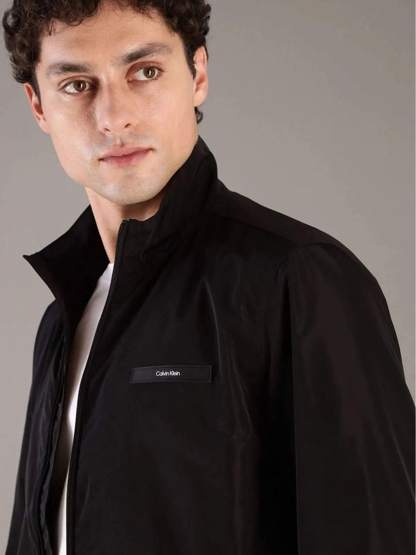 Chaqueta Essential de Nailon Negro Calvin Klein-3