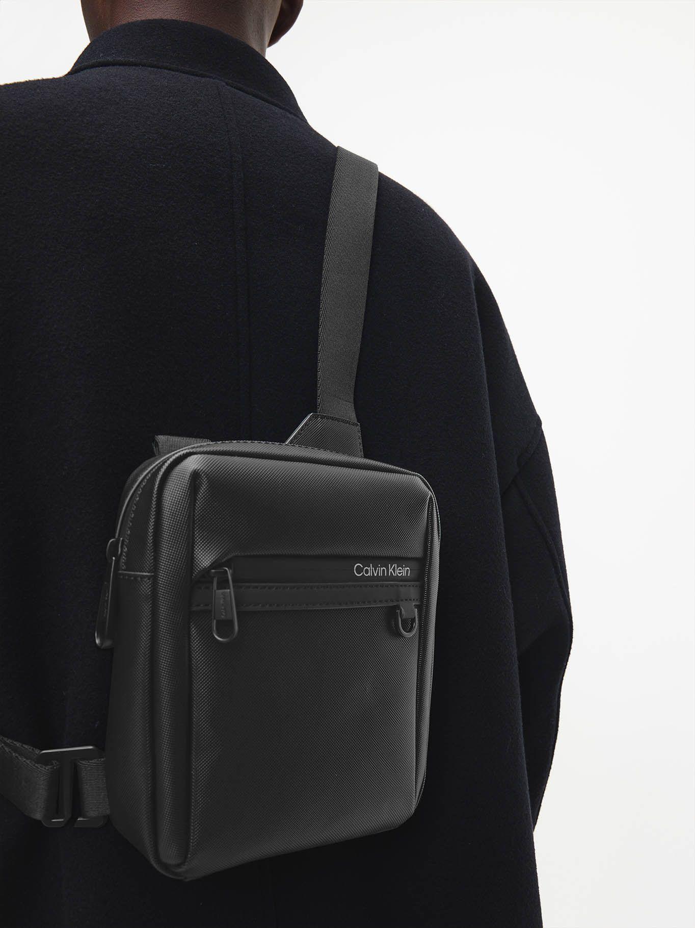 Bolso pequeño de reportero con logo Negro Calvin Klein K50K510023-BAX-5
