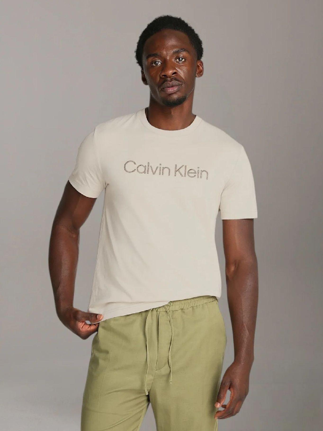 Polera con Logo Texturizado Beige Calvin Klein-0