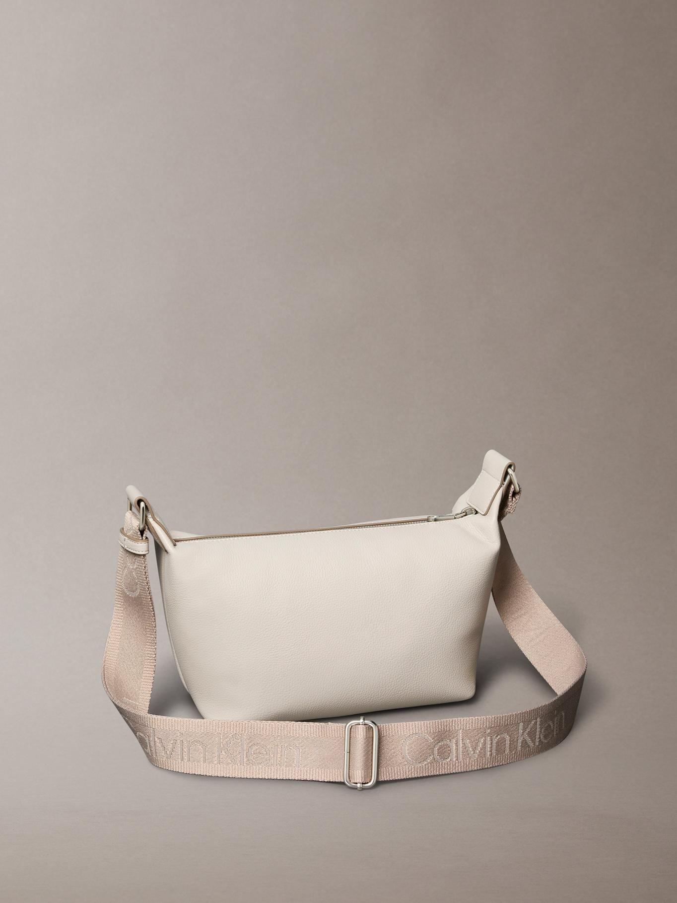 Cartera de Hombro Ultra Light Beige Calvin Klein-2