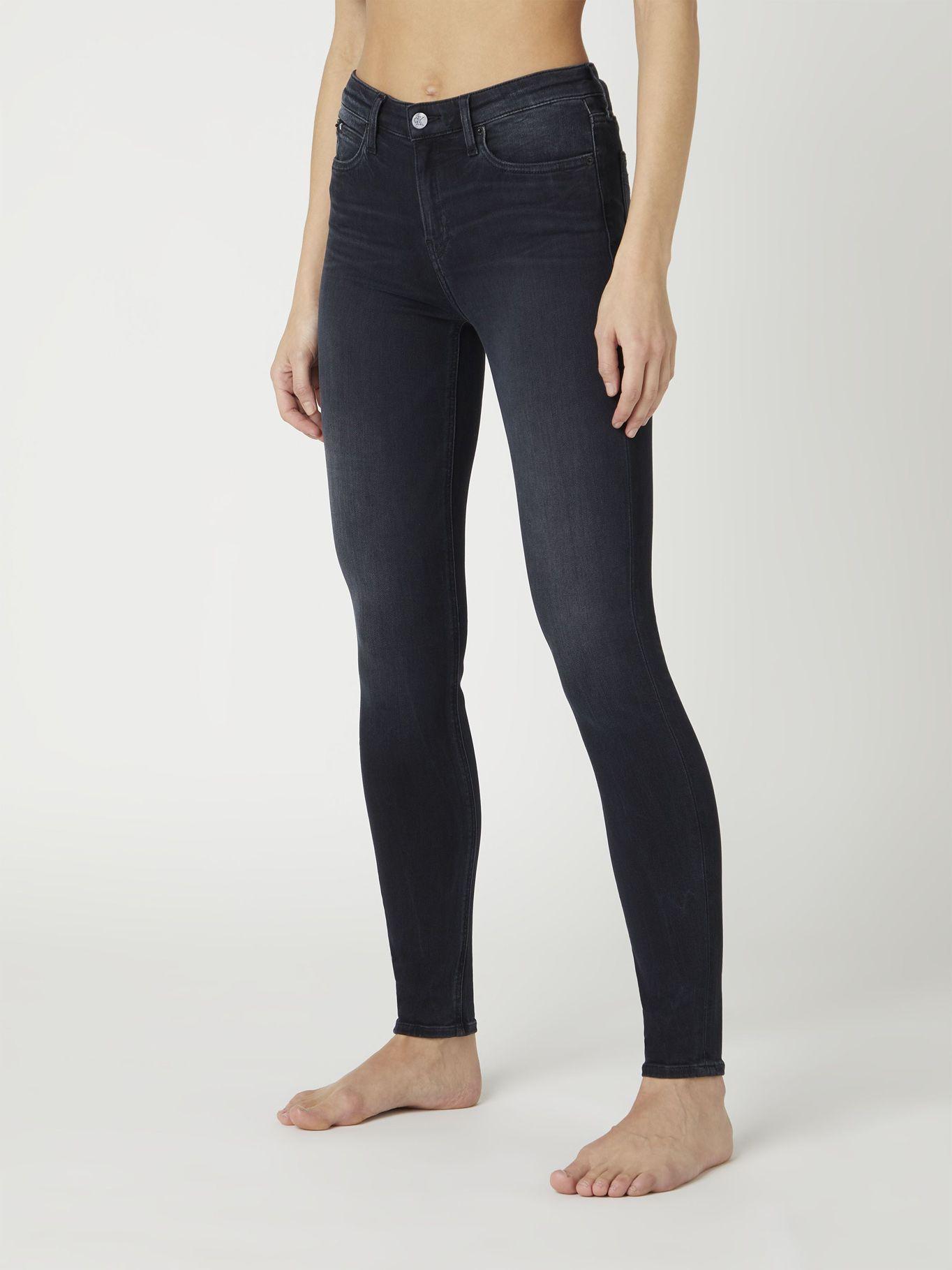 Jeans Mid Rise Skinny 071 Negro Calvin Klein-2