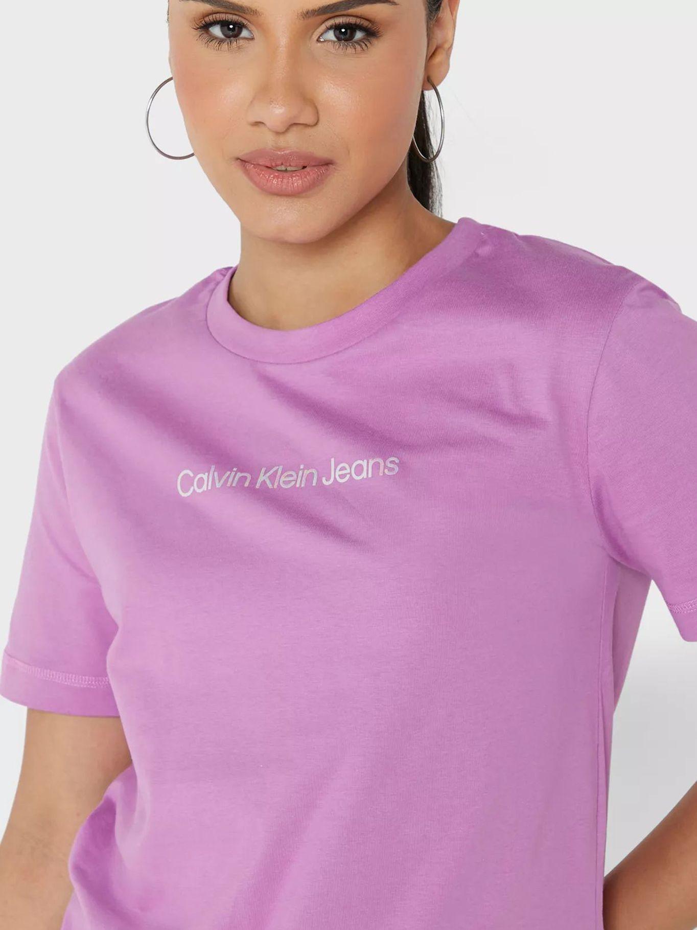 Camiseta con logo Violeta Calvin Klein J20J220284-VDR-3