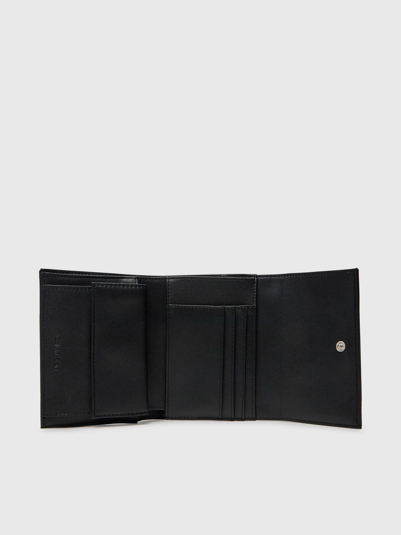 Billetera Ck Daily Medium Negro Calvin Klein-2