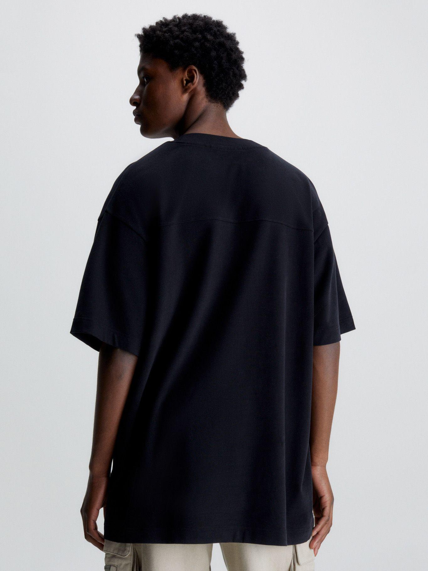 Polera Archival Monologo Negro Calvin Klein-2