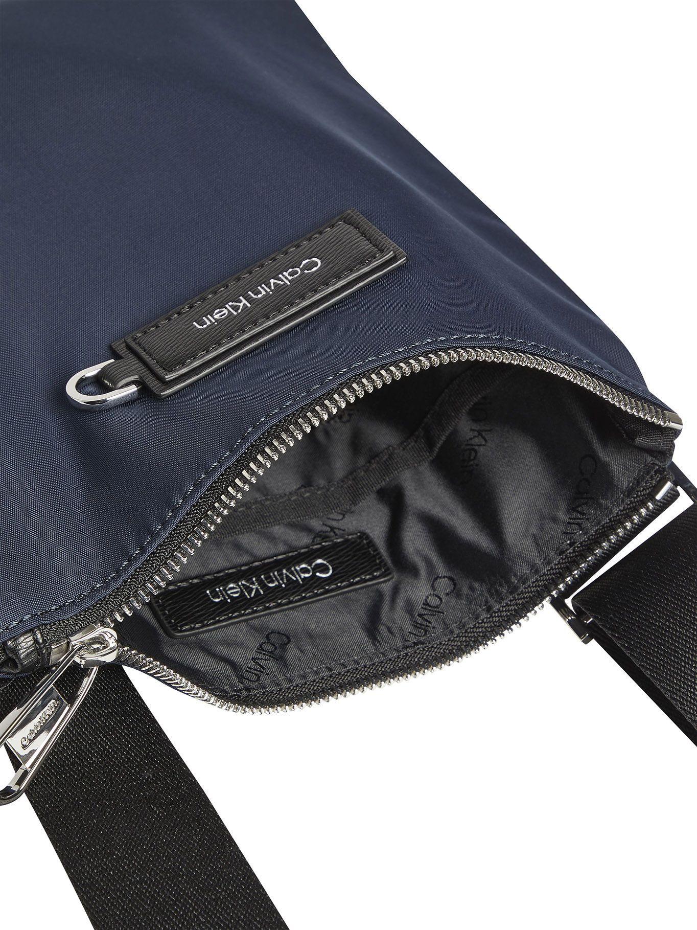 Messenger Urban Utility Flatpack Azul Calvin Klein-2