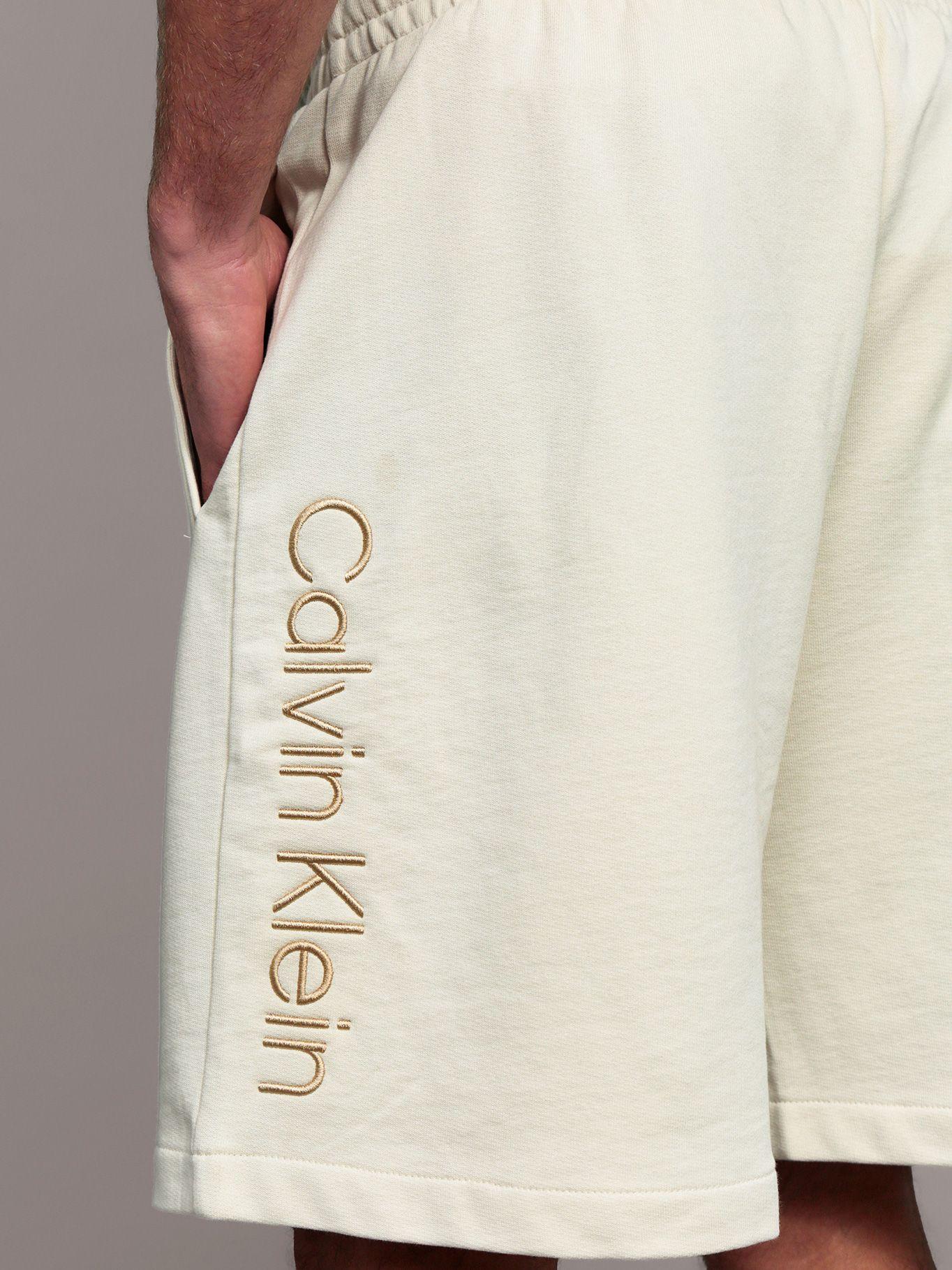 Short de Algodón con Logo Bordado Beige Calvin Klein-2