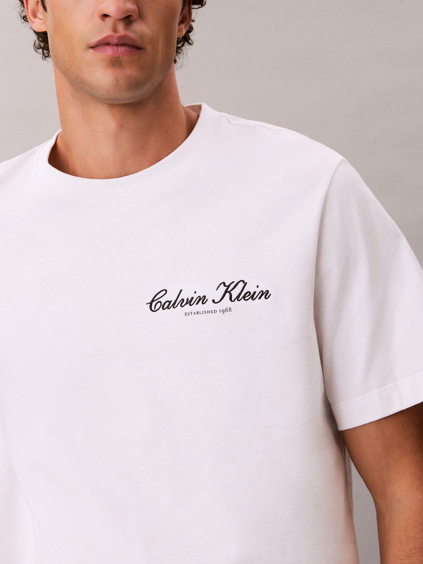 Polera con Logo Gráfico Blanco Calvin Klein-4
