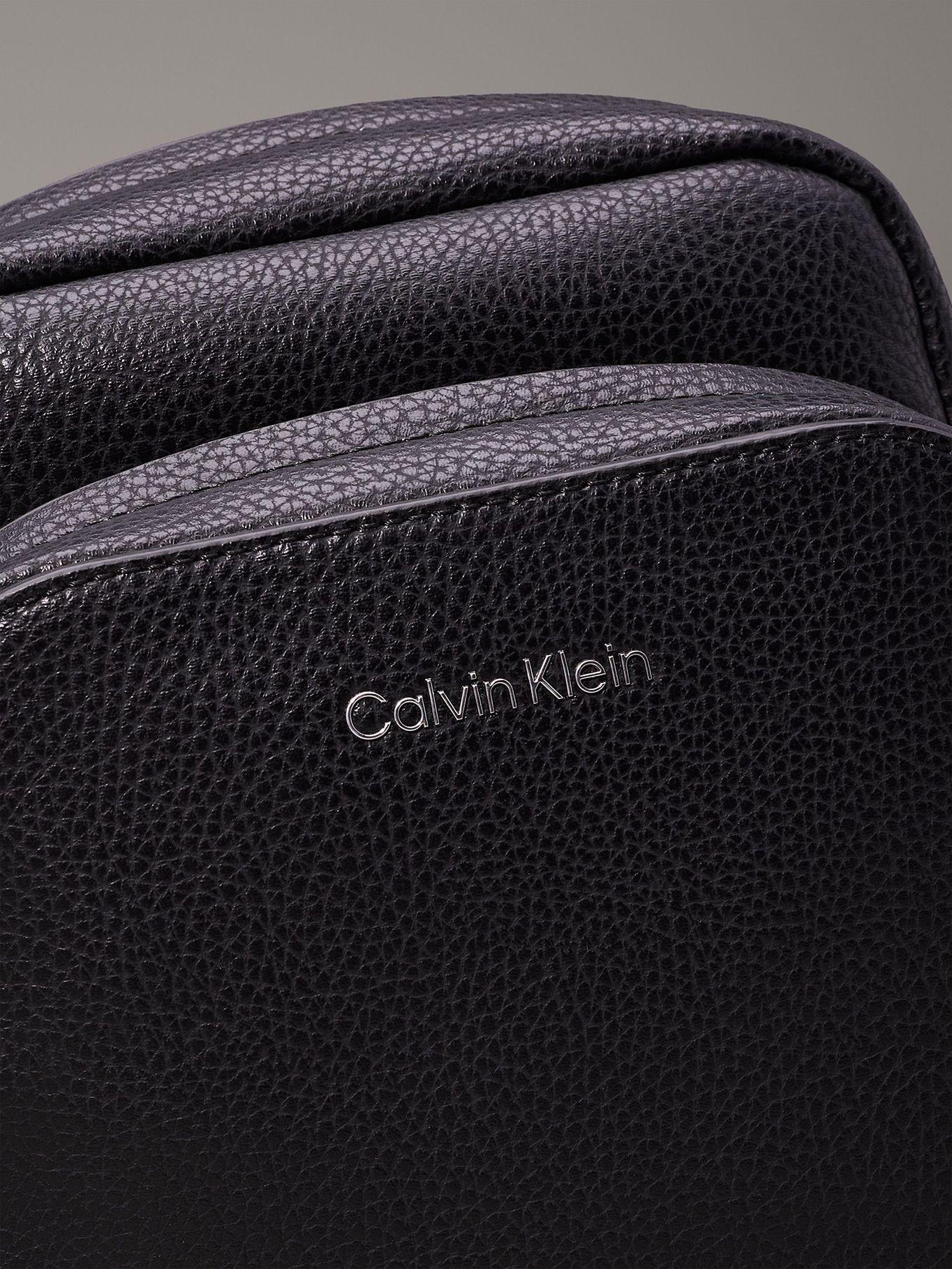 Bolso Reporter CK Must W/PCKt Negro Calvin Klein-3