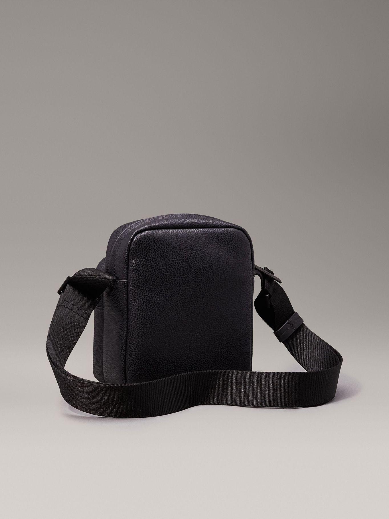 Bolso Reporter CK Must W/PCKt Negro Calvin Klein-4