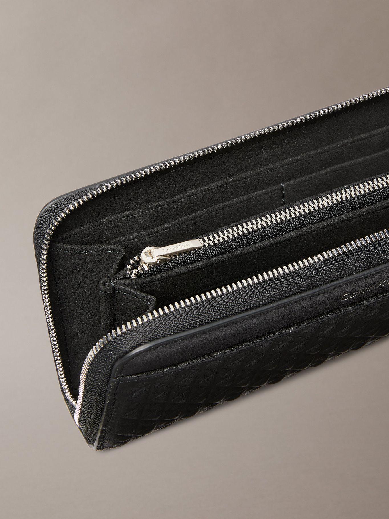 Billetera Cuero De Textura Monograma Negro Calvin Klein-2