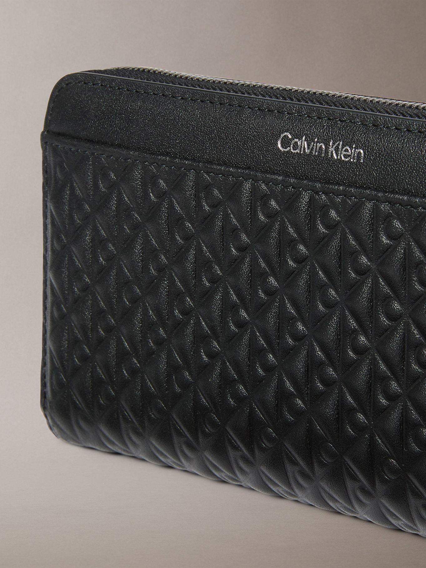 Billetera Cuero De Textura Monograma Negro Calvin Klein-3