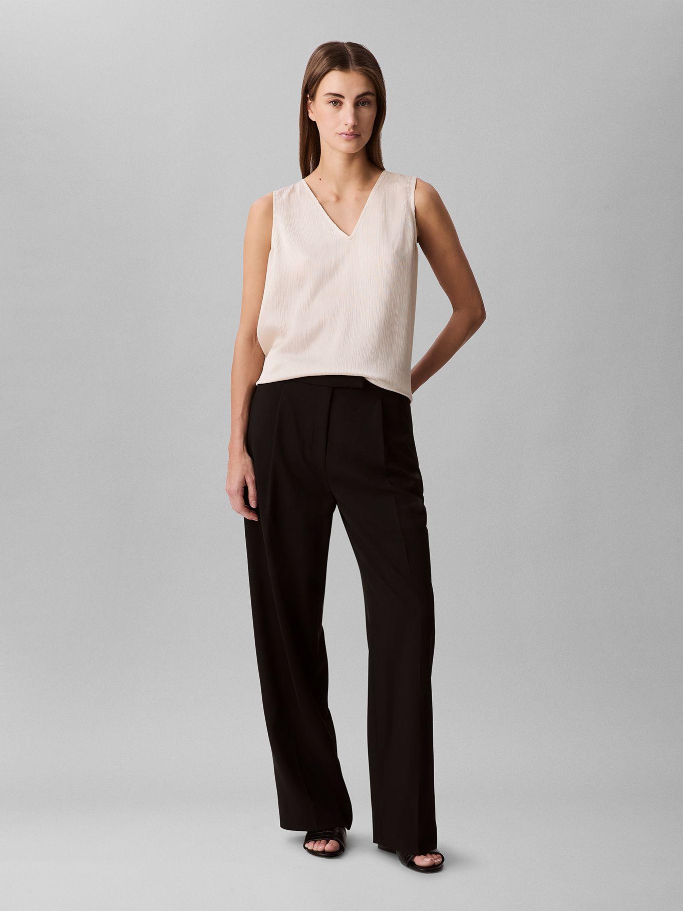 Blusa Plisse V-Neck Beige Calvin Klein-1