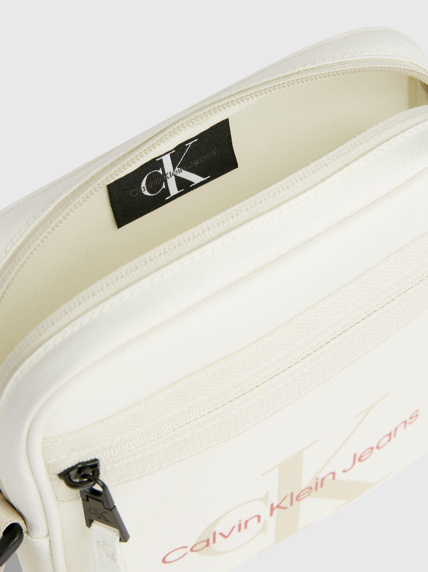 Bolso Reporter Sport Essential 18 M Blanco Calvin Klein-3