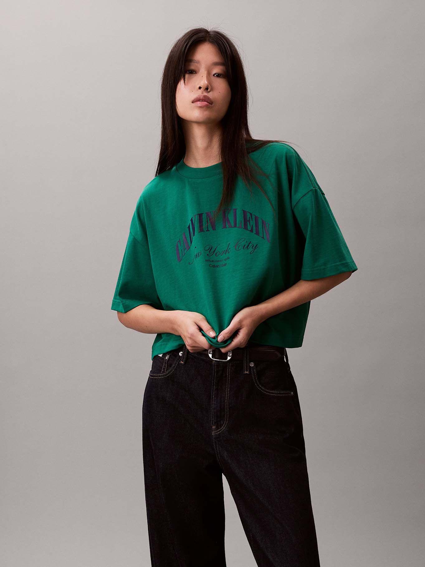 Polera Cropped Boxy con Logo Verde Calvin Klein-0