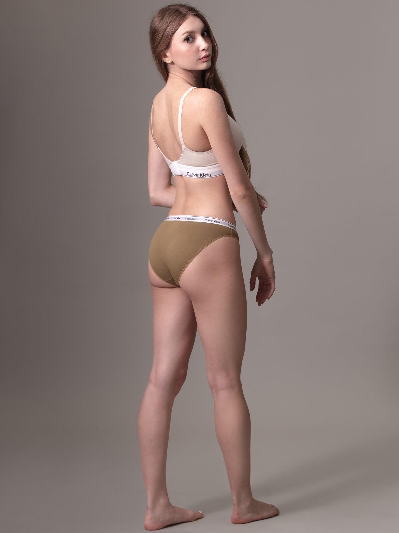 Calzón Bikini Modern Logo 240 Verde Calvin Klein-2