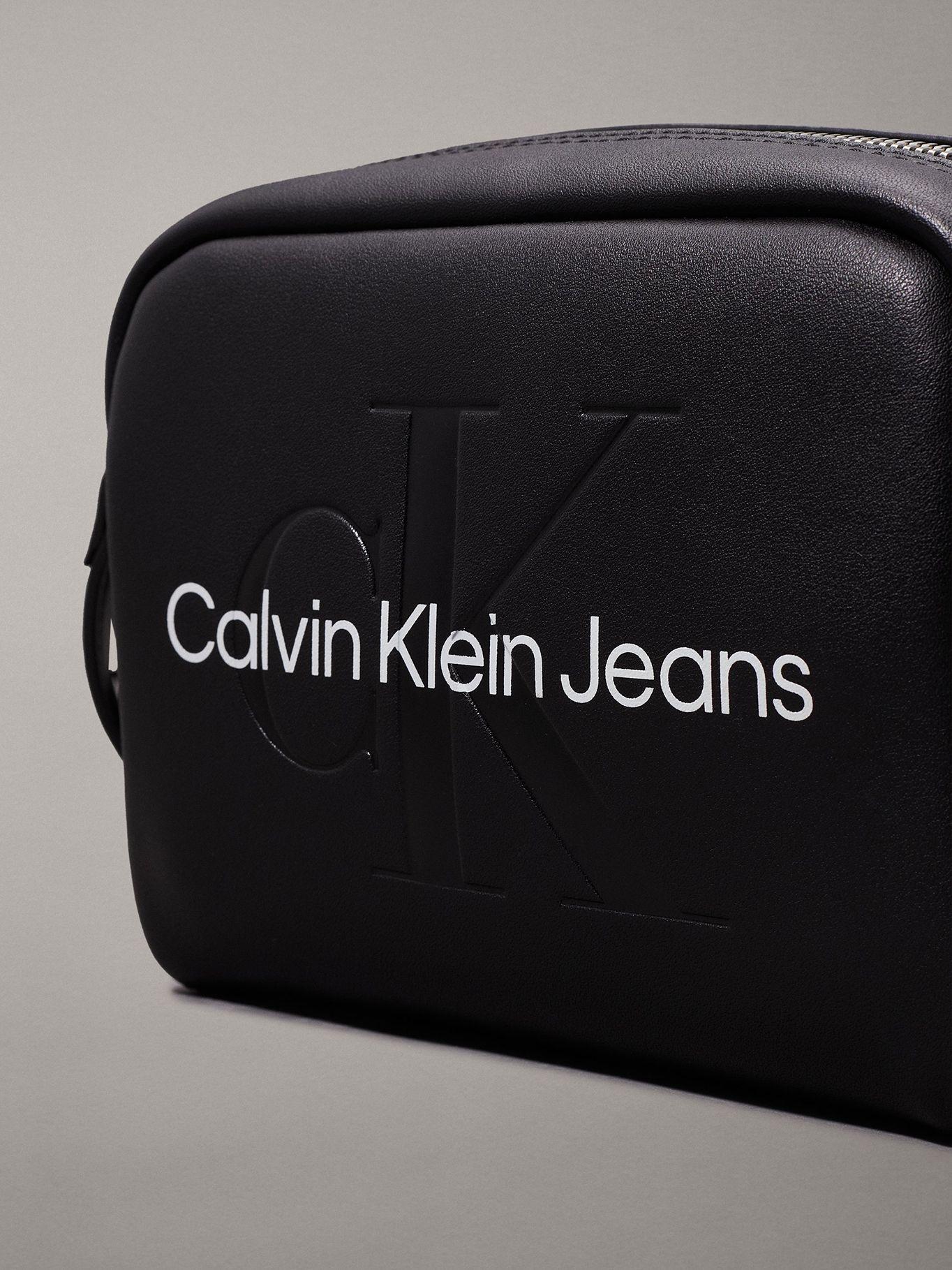 Bandolera Sculped Negro Calvin Klein-2