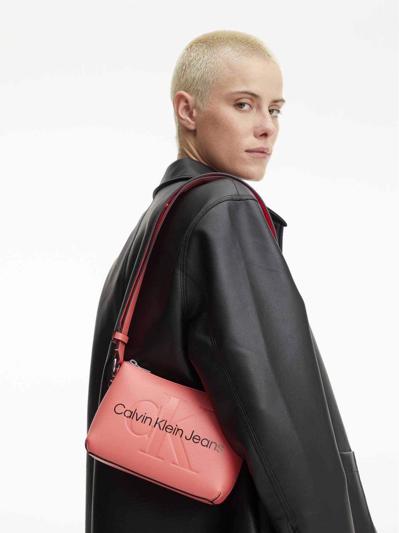 Bandolera Sculpted Camera Rosado Calvin Klein-3