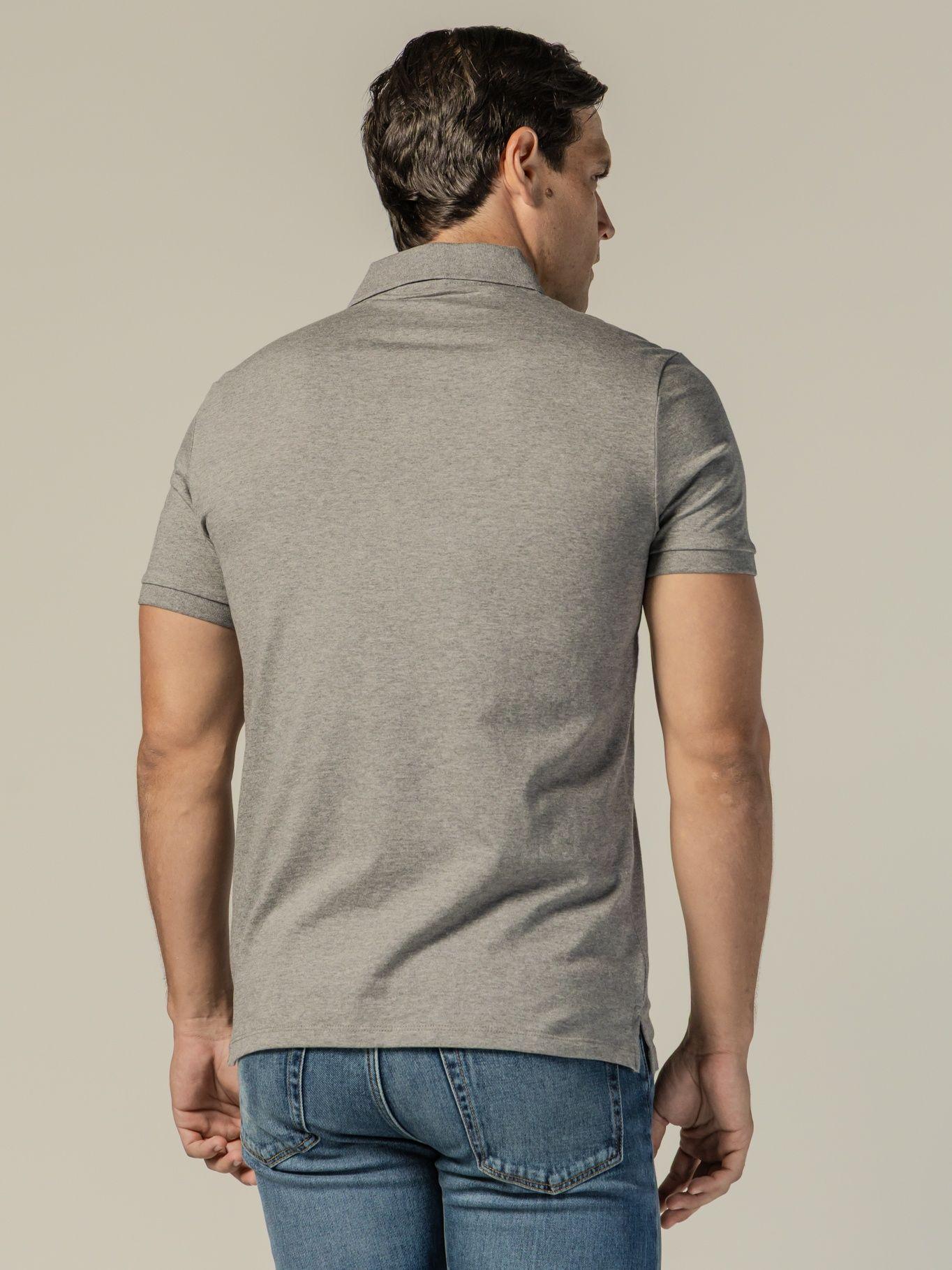 Polo Clásico con Monograma Bordado Gris Calvin Klein-3