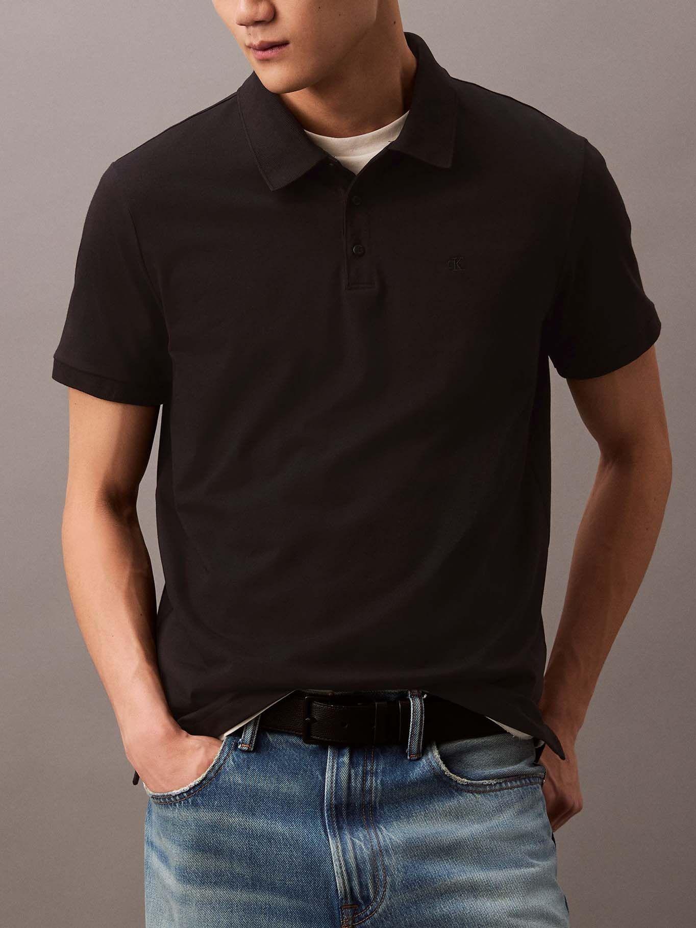 Polo con Monograma Bordado Negro Calvin Klein-4
