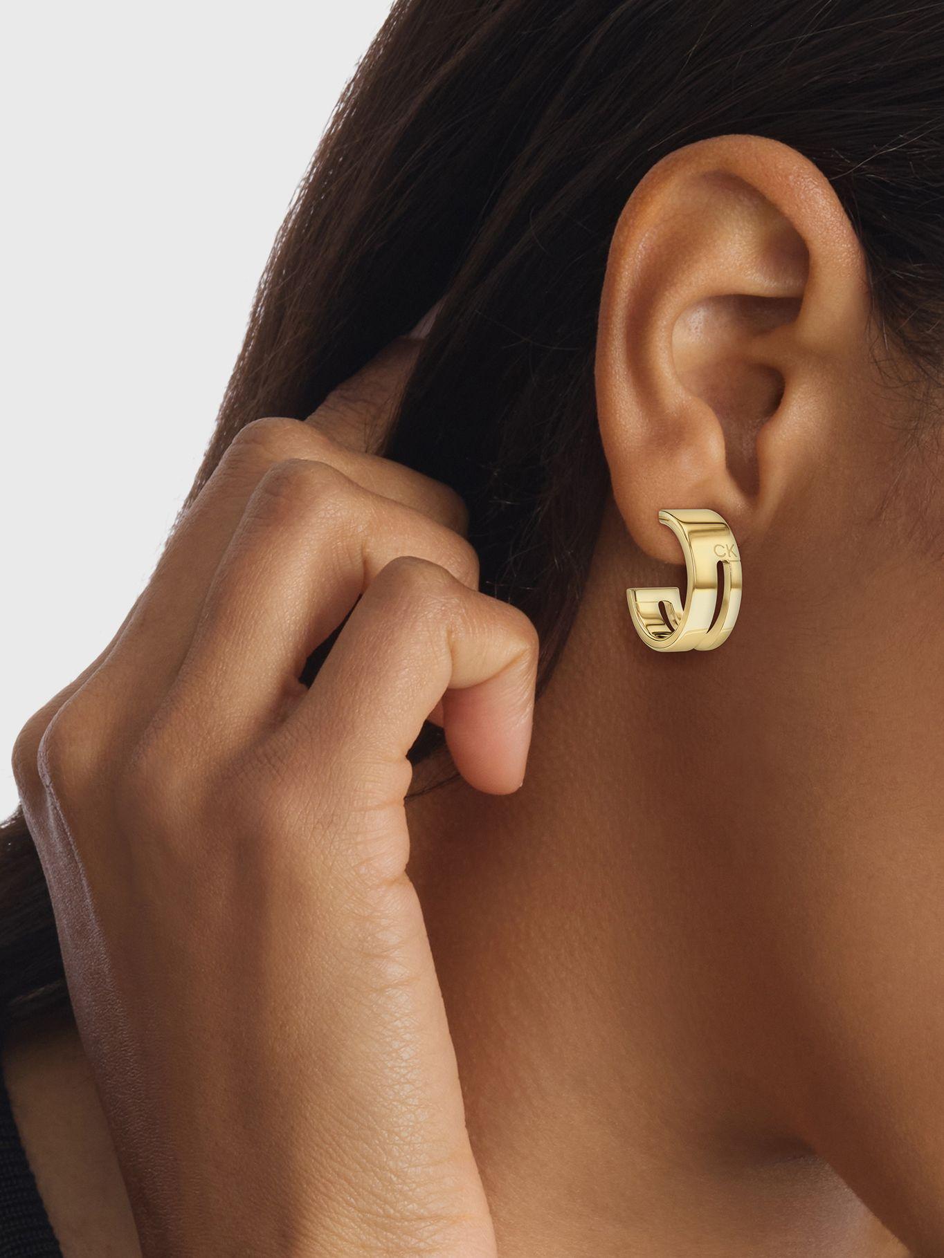 Aros Argolla Sculptural Hoop Dorado Calvin Klein-2