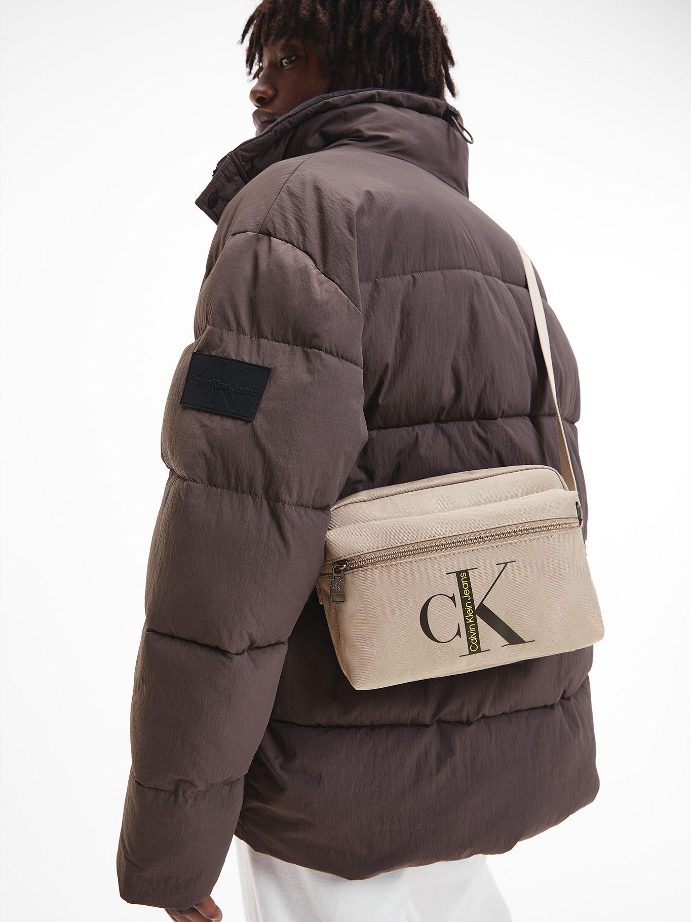 Cartera Sport Essentials Beige Calvin Klein-3