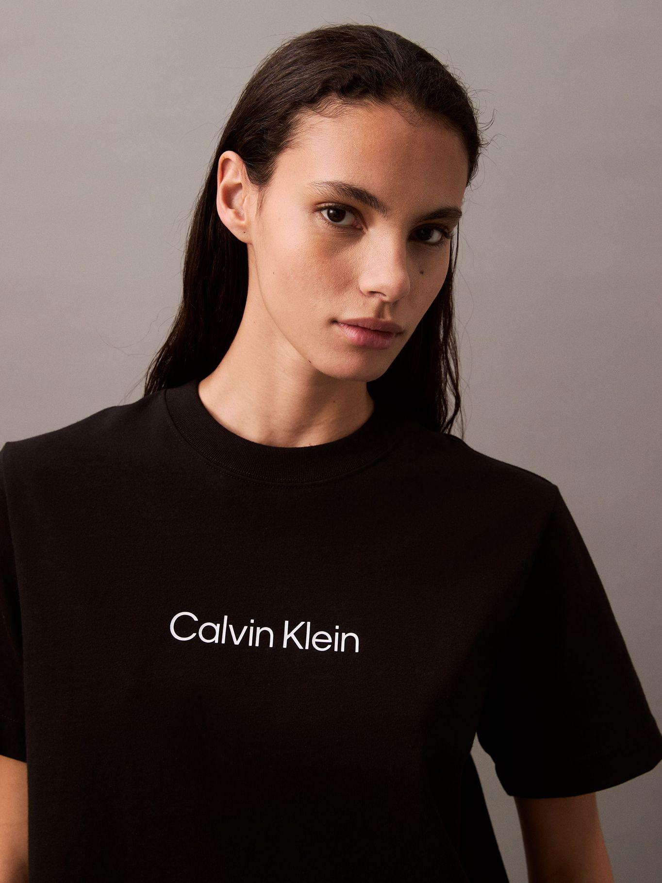Polera Relaxed Logo Estándar Negro Calvin Klein-3