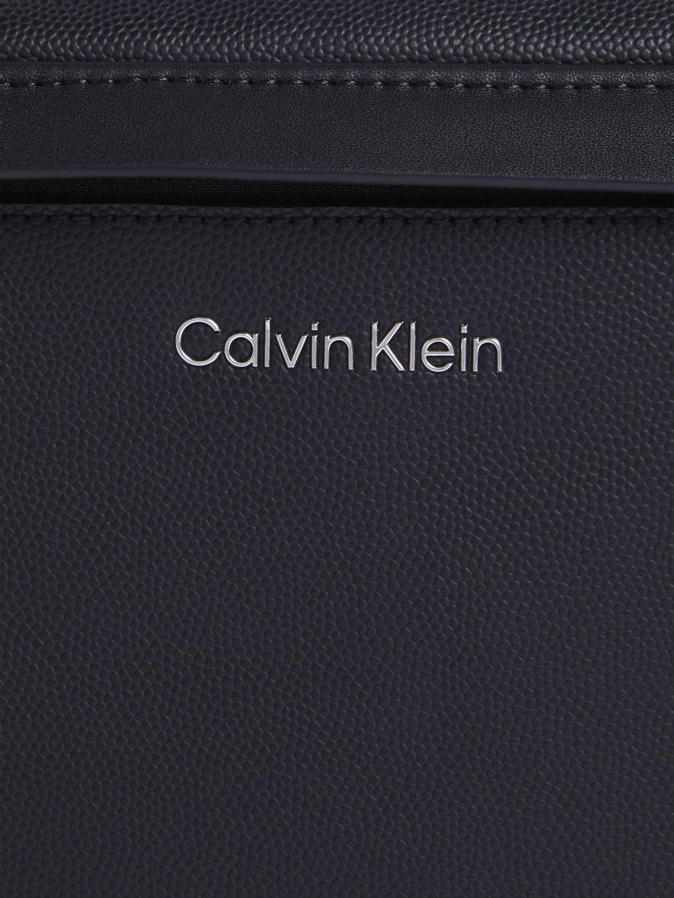 Banano Ck Must- Negro Calvin Klein-3