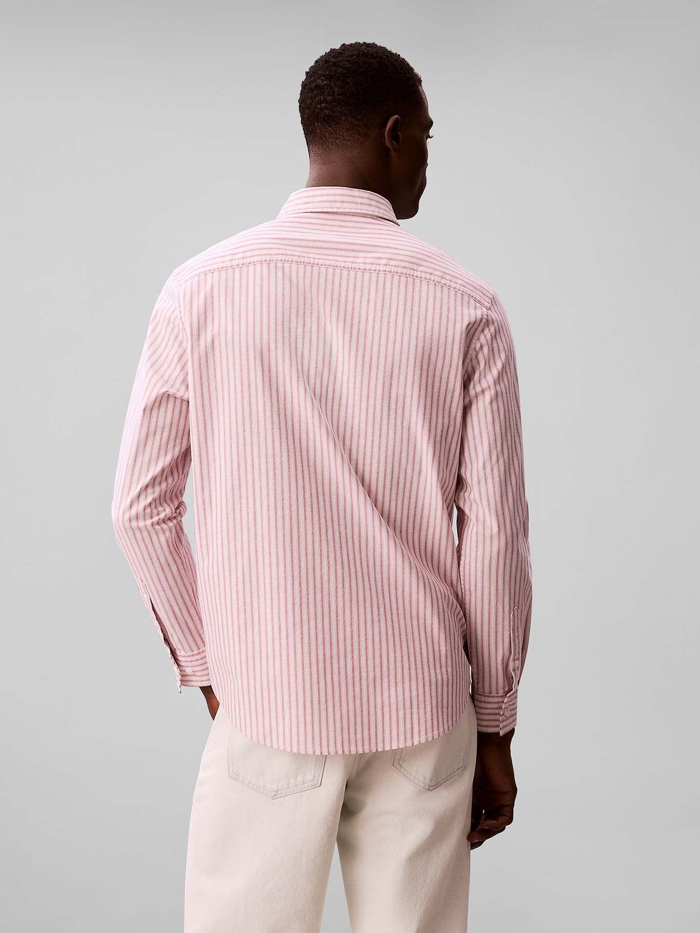 Camisa Oxford de Rayas con Bolsillo Rosado Calvin Klein-2