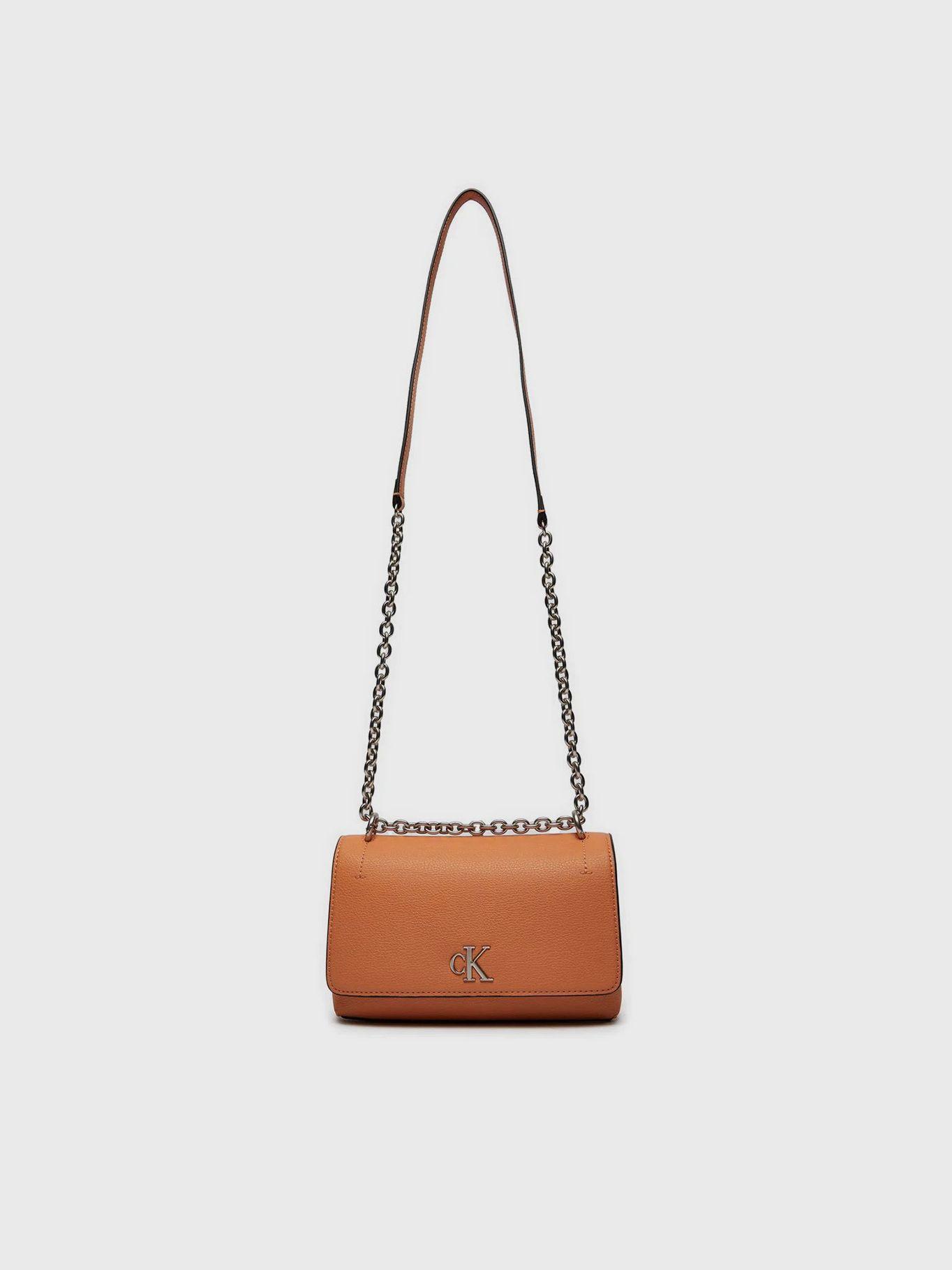 Cartera Minimal Monogram Naranja Calvin Klein-4