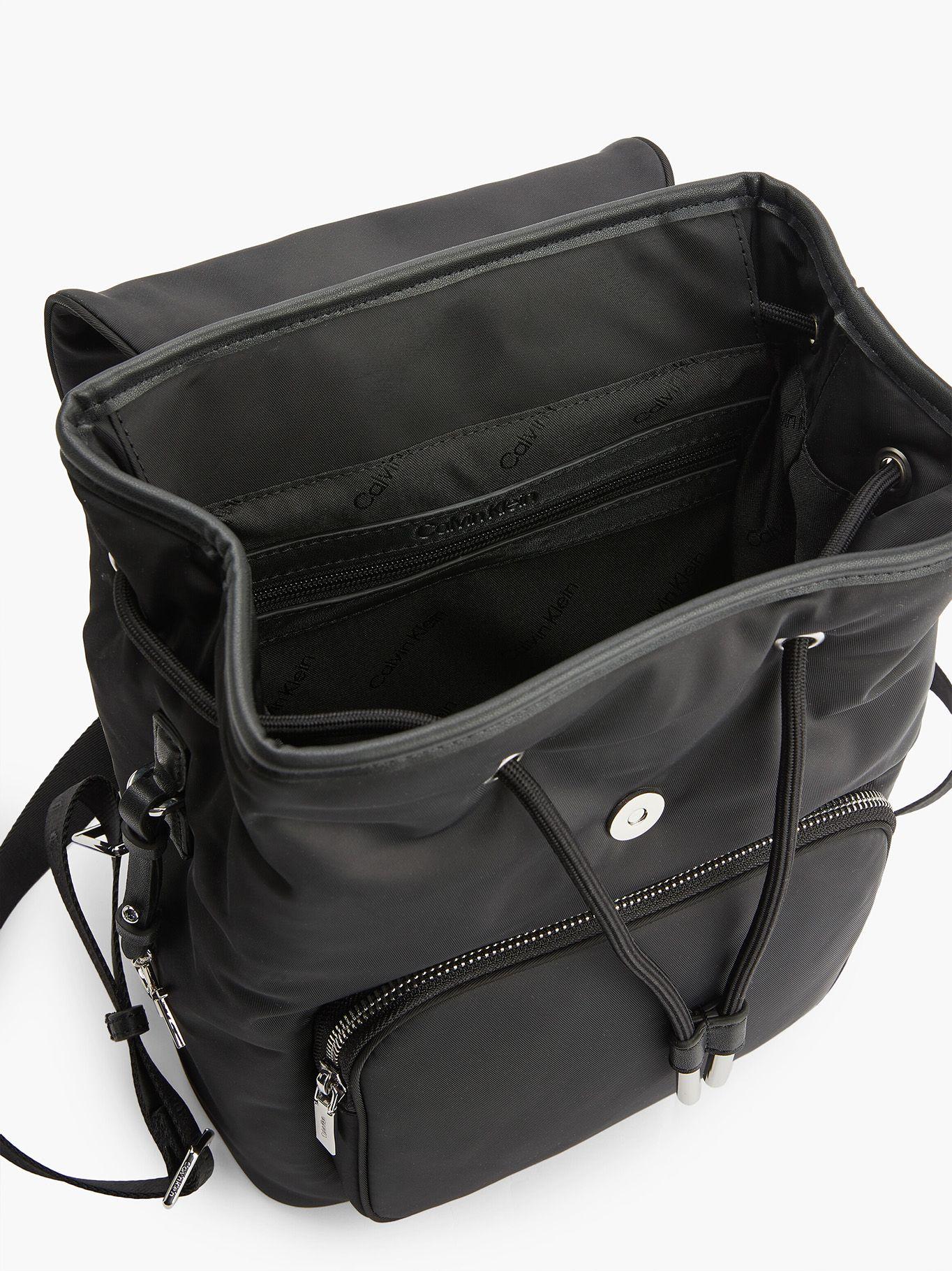 Cartera Ck Must Nylon Backpack Negro Calvin Klein-2