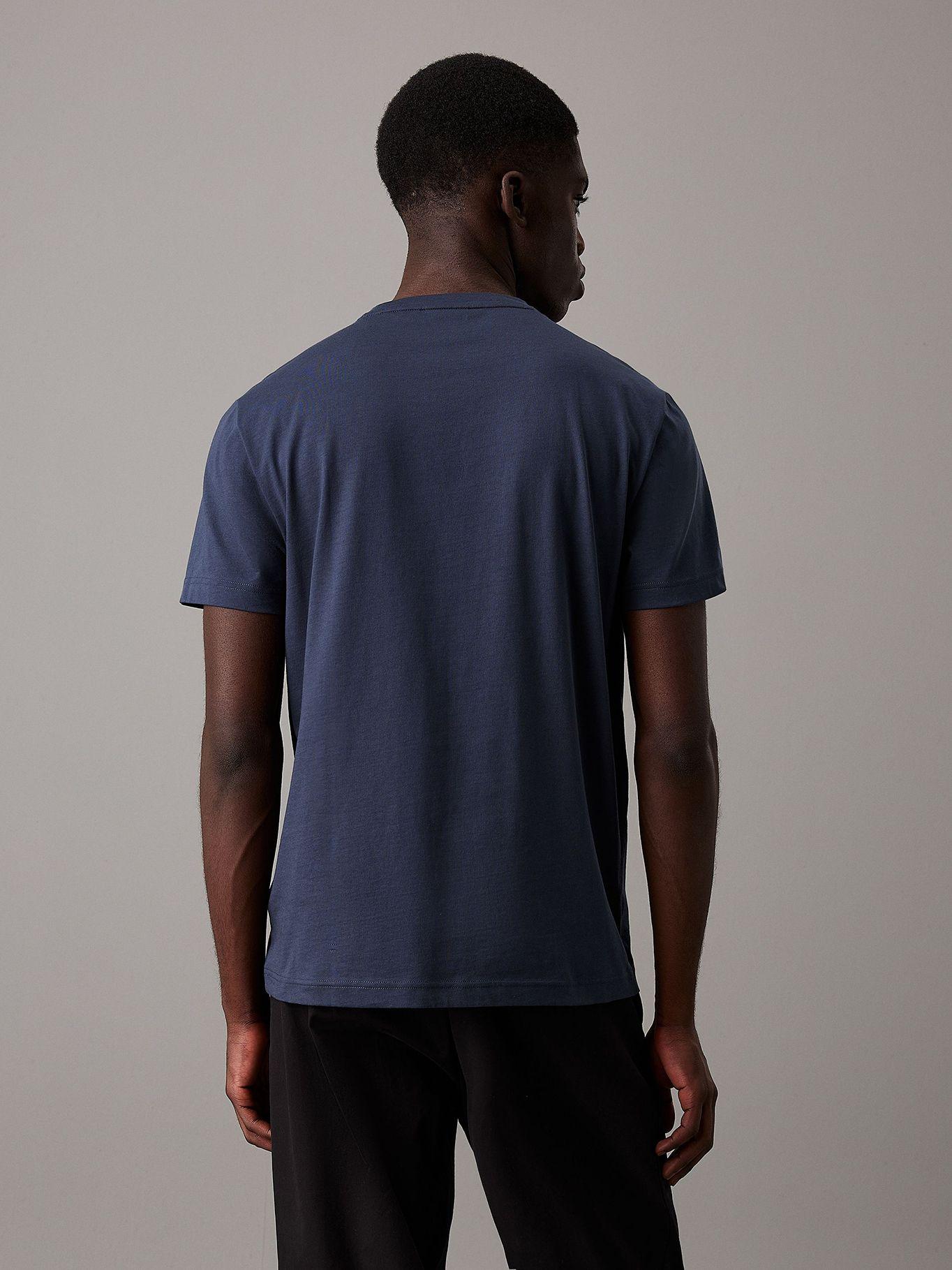 Polera Liquid Touch Azul Calvin Klein-2