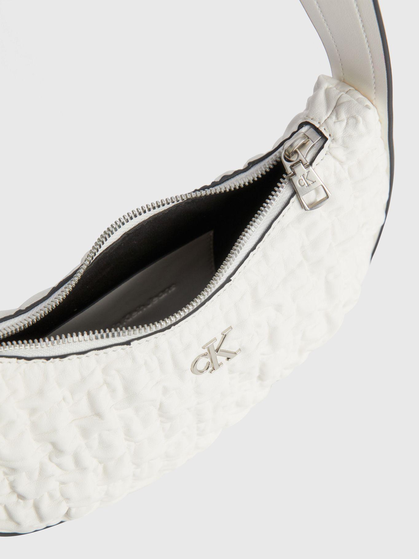 Cartera Crescent Buckle Blanco Calvin Klein-2