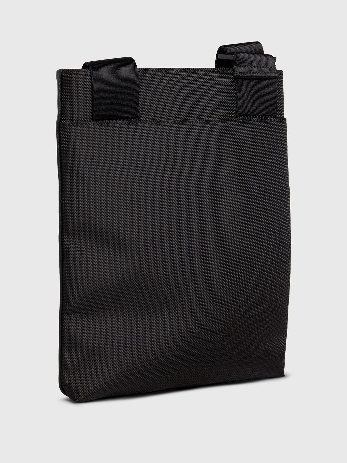 Bandolera Ck Elevated Flatpack Negro Calvin Klein-1