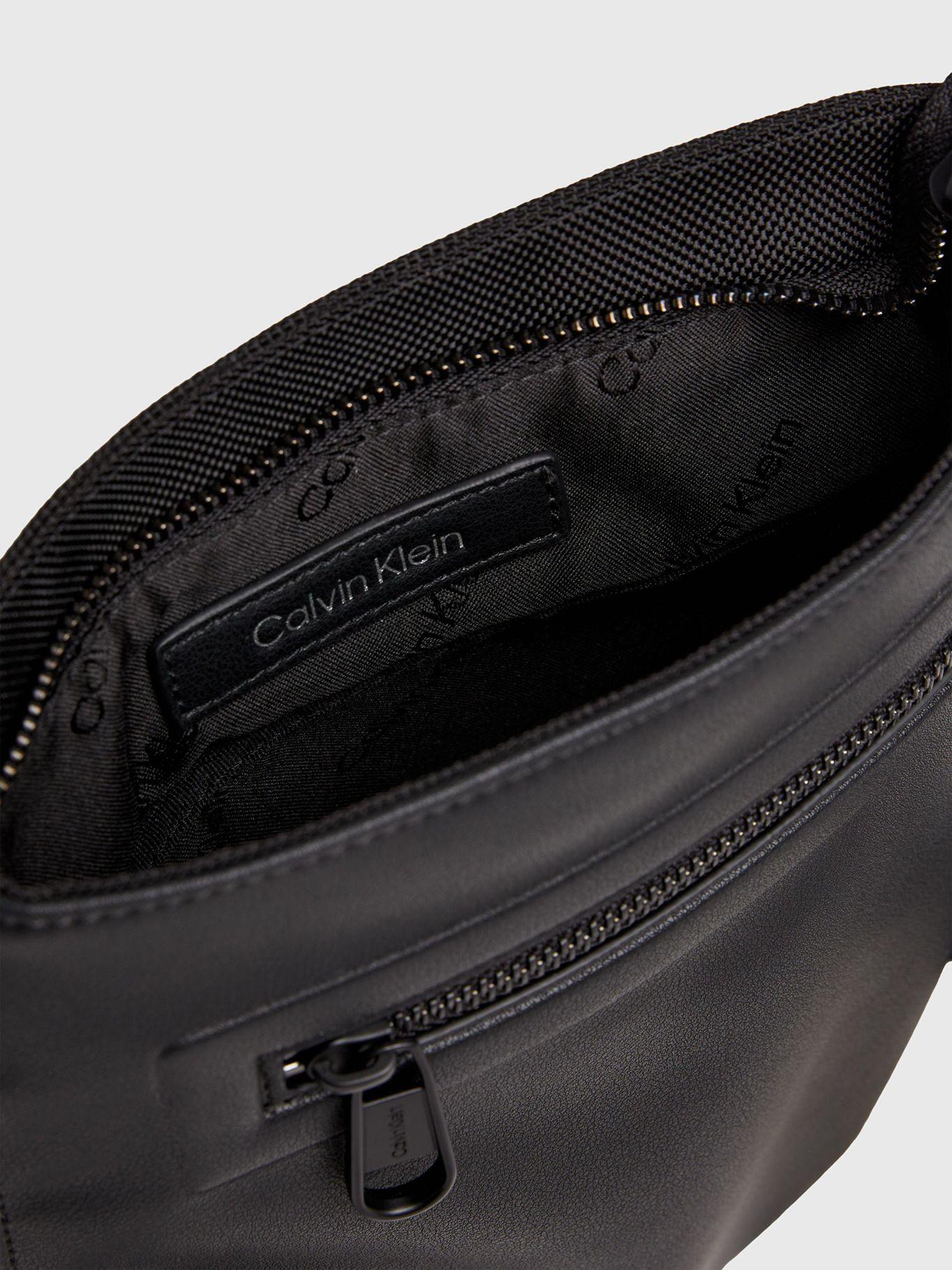 Bandolera Ck Elevated Flatpack Negro Calvin Klein-2