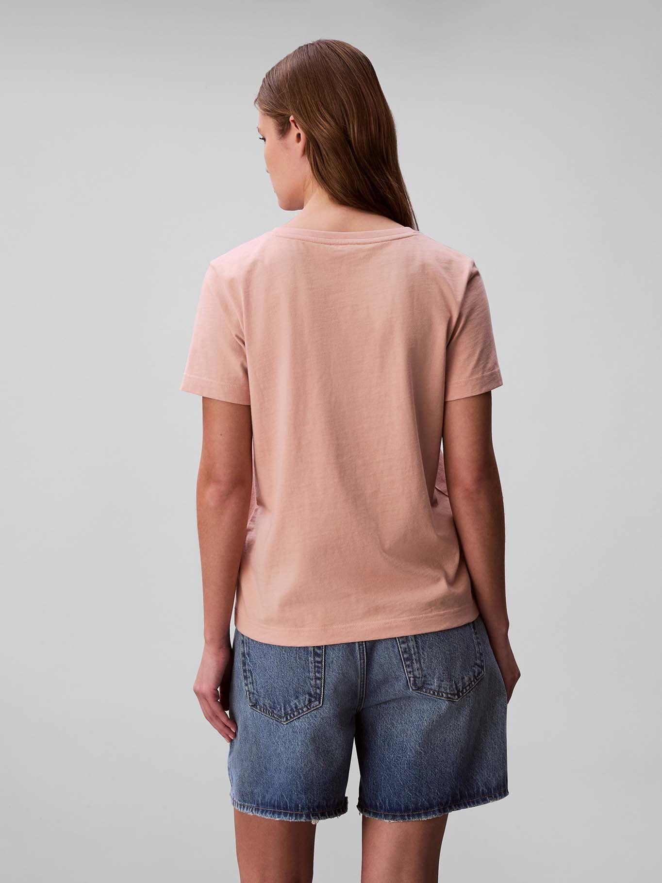 Polera Cuello en V y Logo Archive Rosado Calvin Klein-2