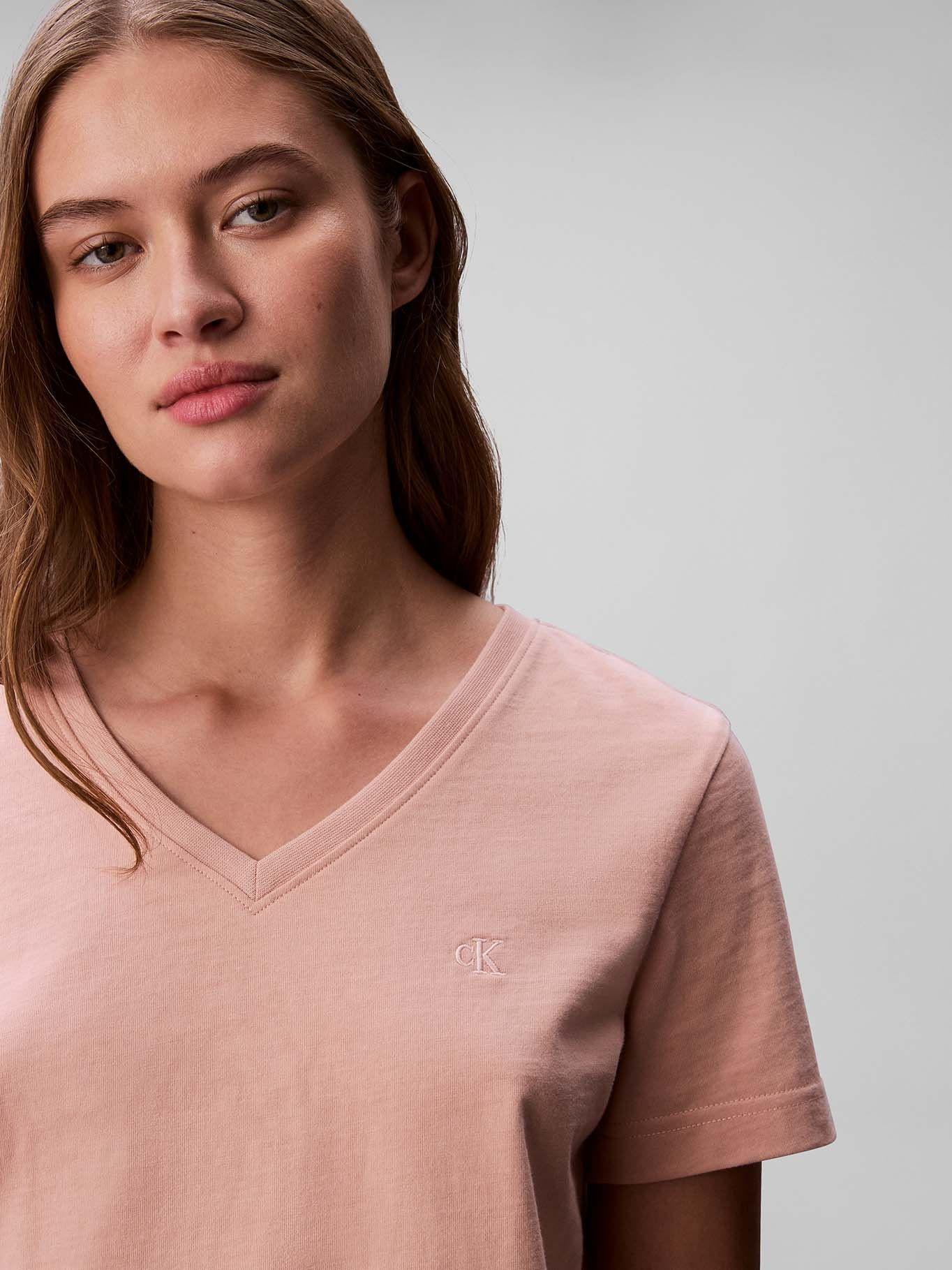 Polera Cuello en V y Logo Archive Rosado Calvin Klein-4