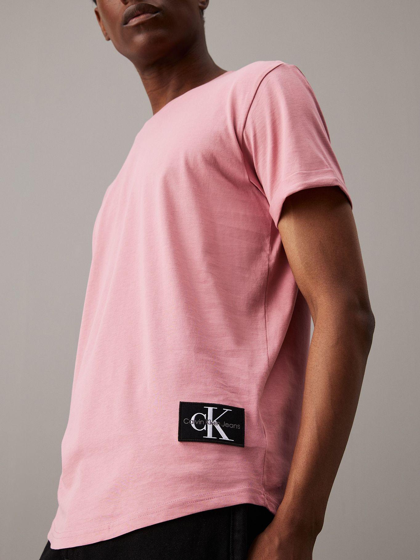 Polera Badge Turn Up LG Rosado Calvin Klein-3