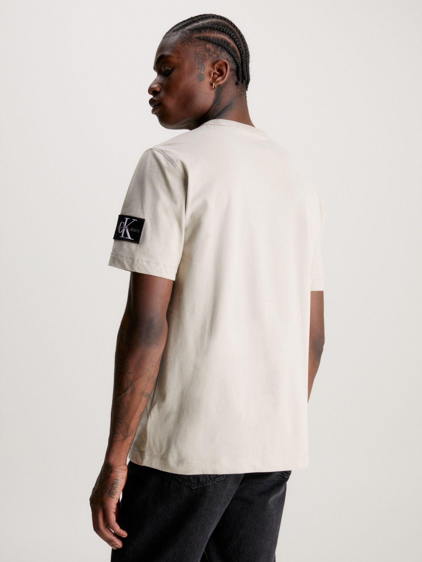 Polera Badge Regular Crema Calvin Klein-2