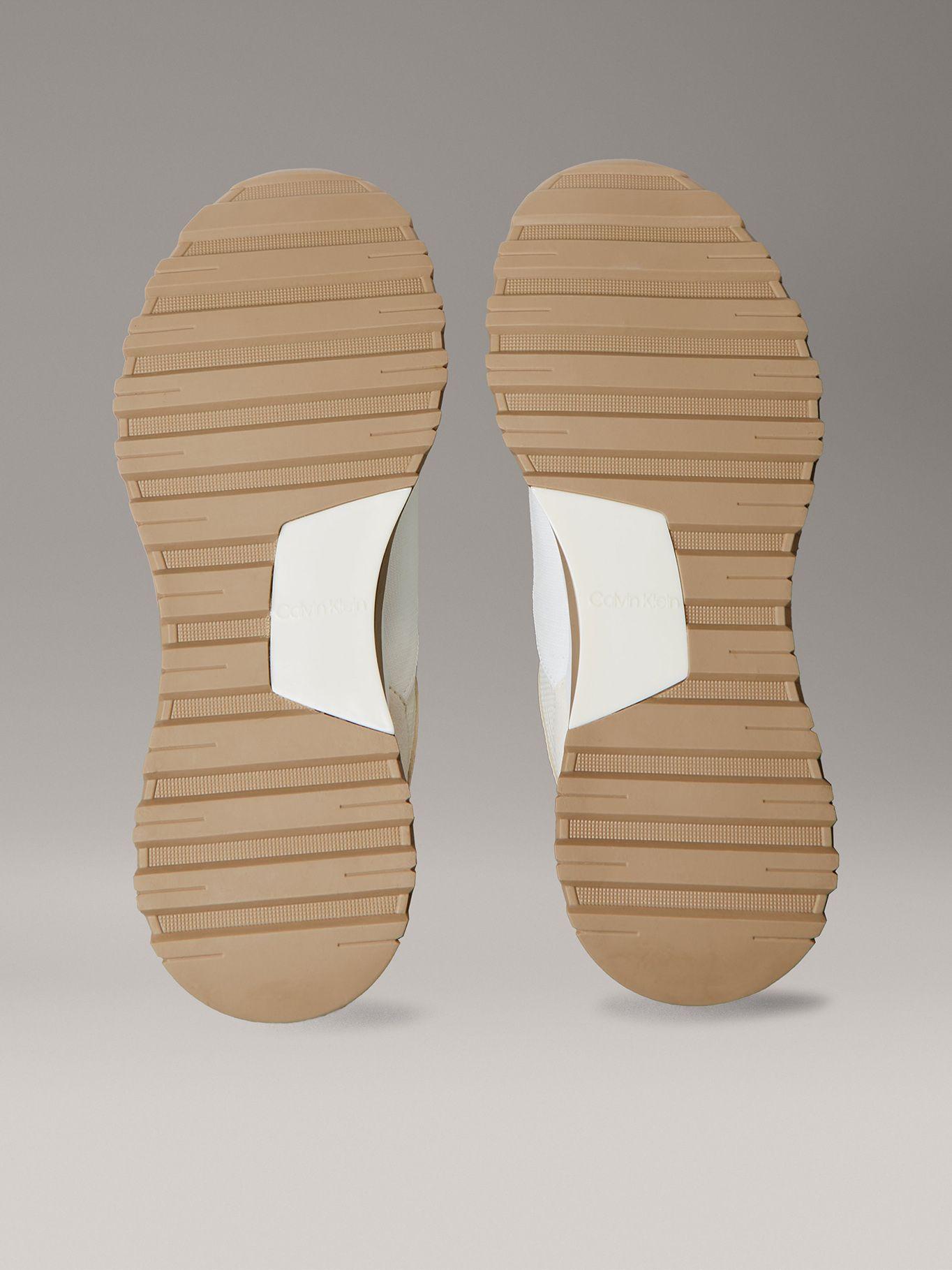 Zapatilla Runner en Tejido de Malla Blanco Calvin Klein-3