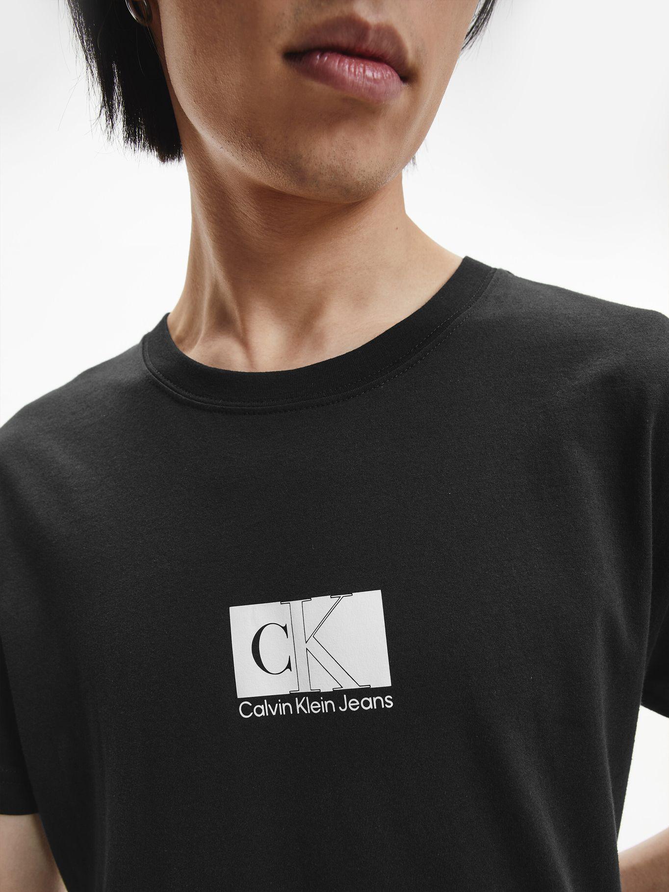 Polera Monogram Box Negro Calvin Klein-3