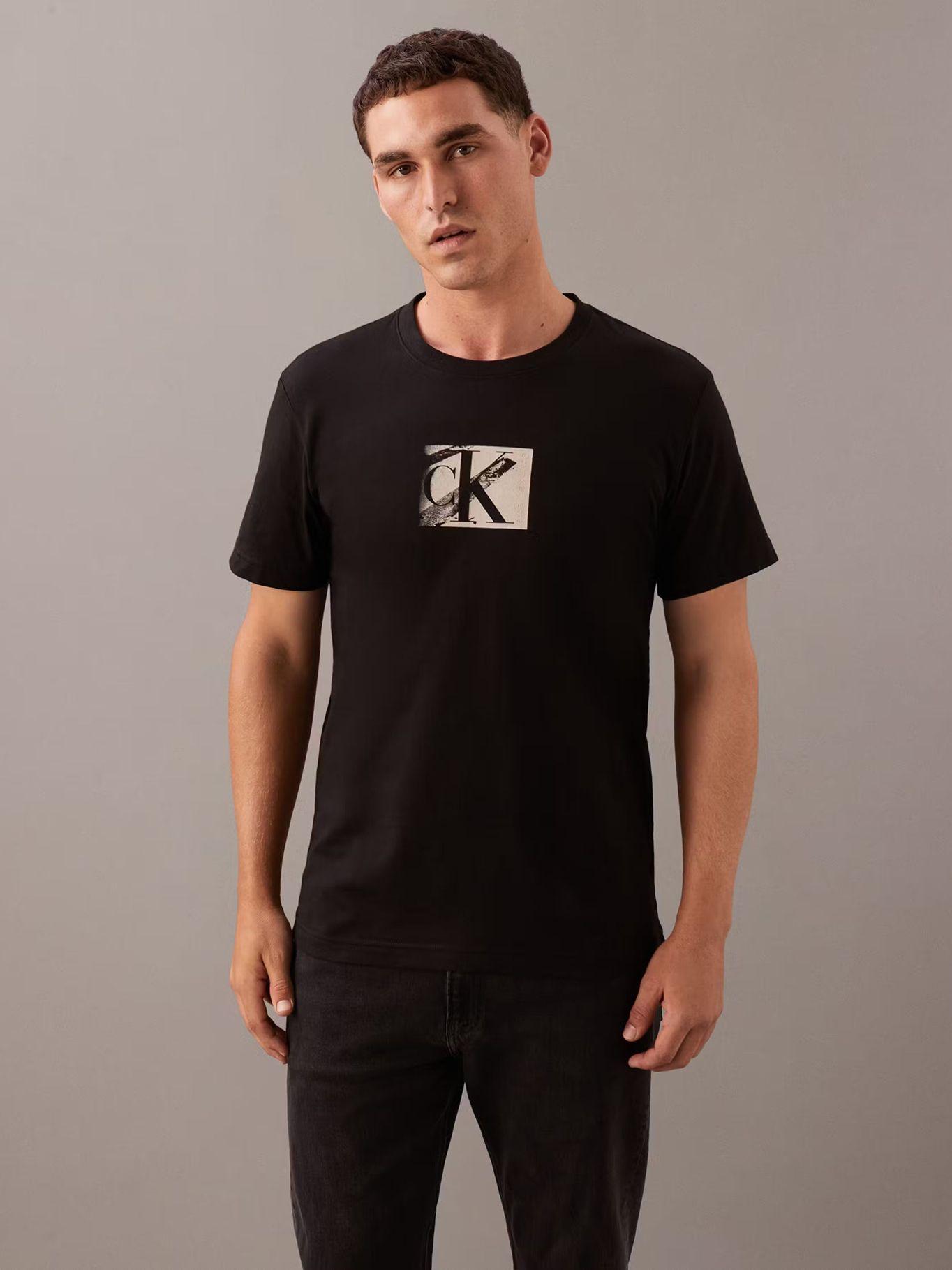 Polera con logotipo en caja pequeña Negro Calvin Klein-0