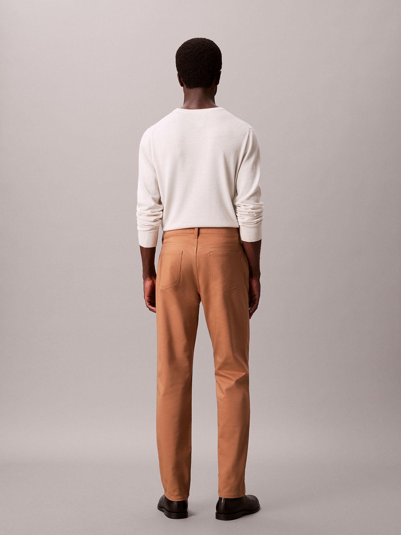 Pantalón Stretch Ajustado Cafe Calvin Klein-1