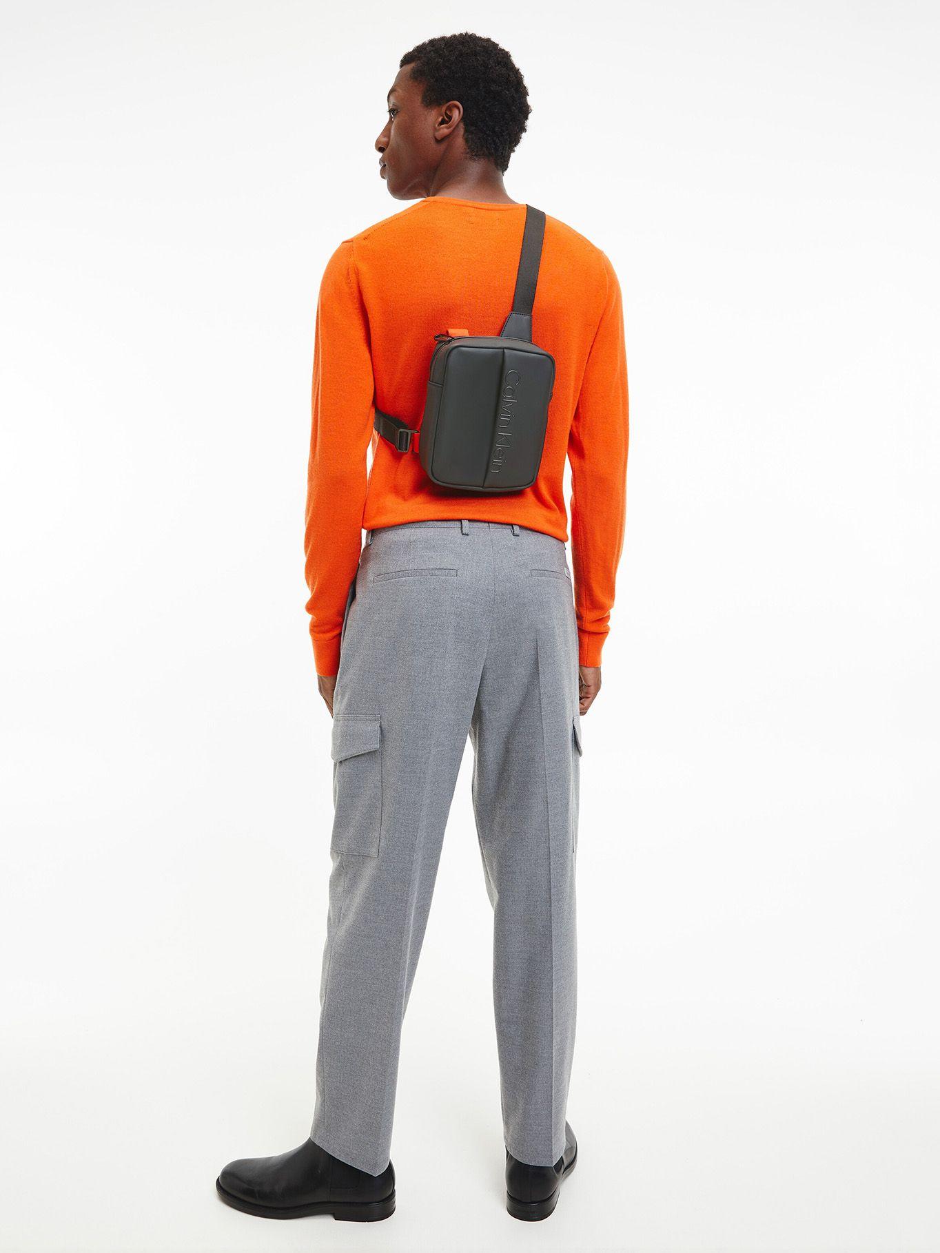 Cartera Rubberized Negro Calvin Klein-4