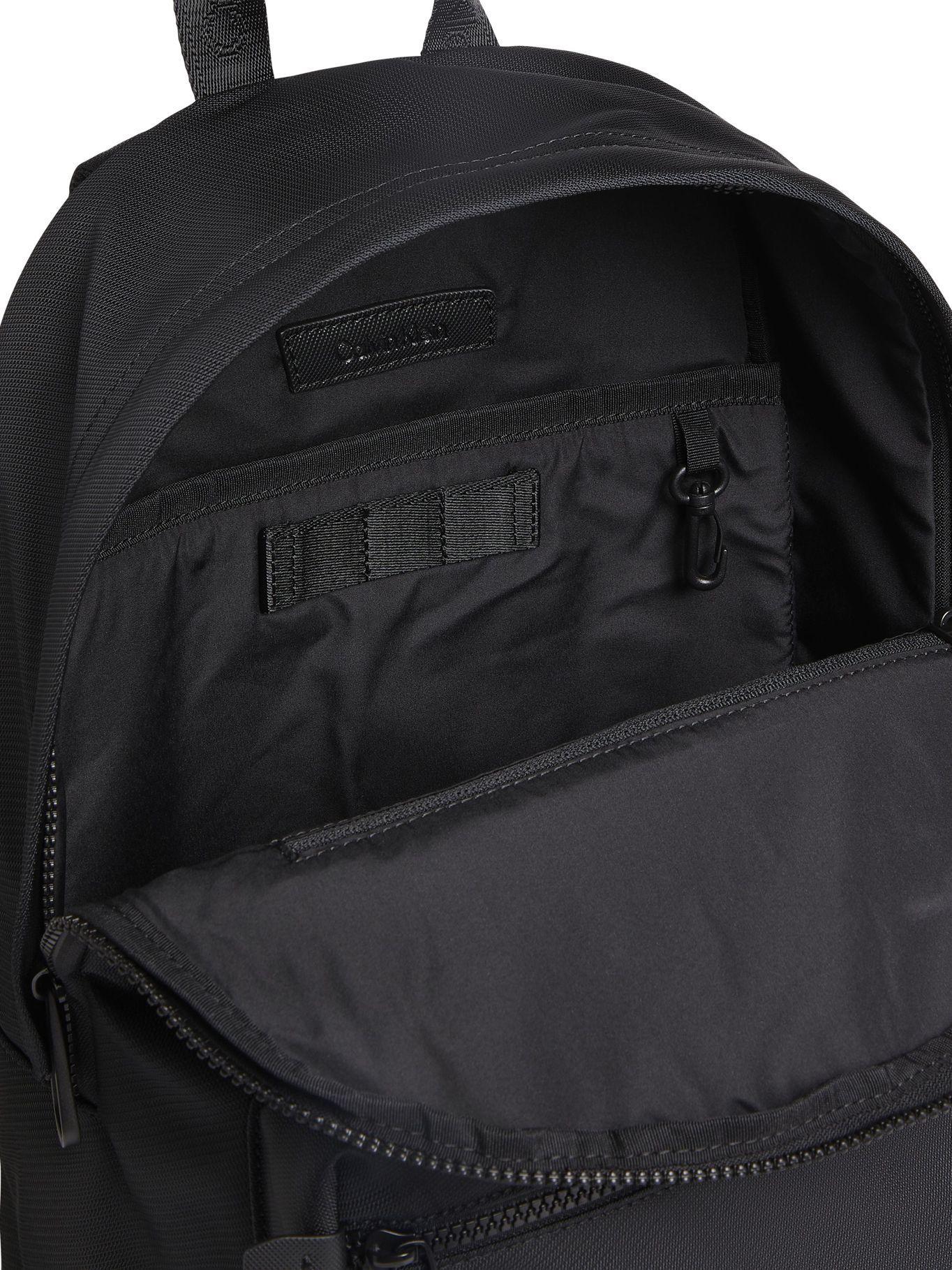 Mochila Ck Code Negro 811 Calvin Klein-2